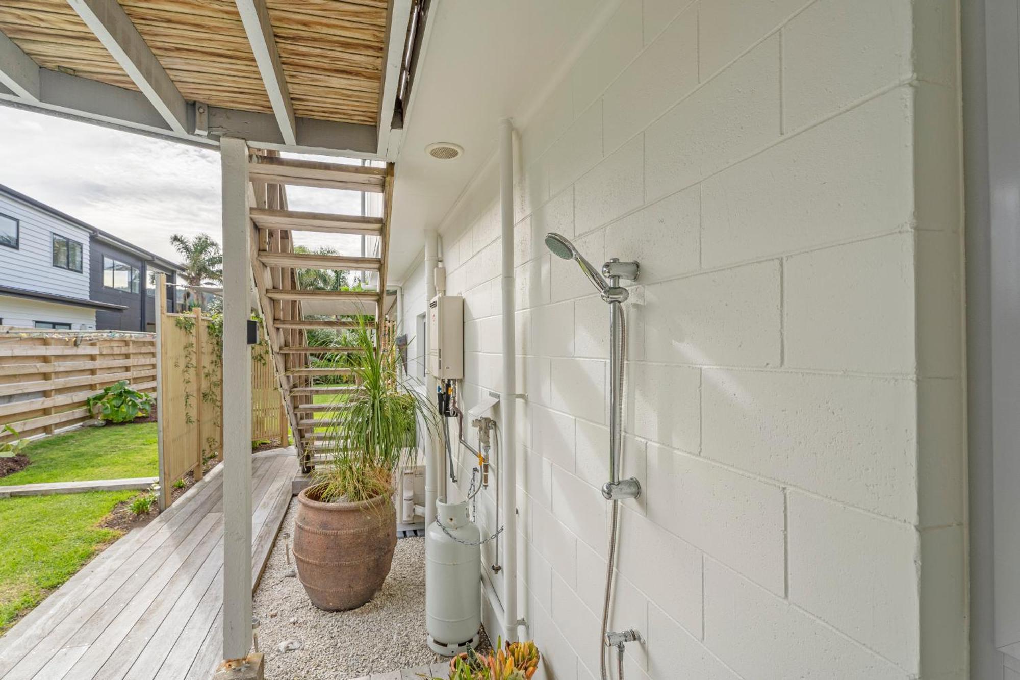 Coast Awhile - Whangamata Holiday Home Exterior photo