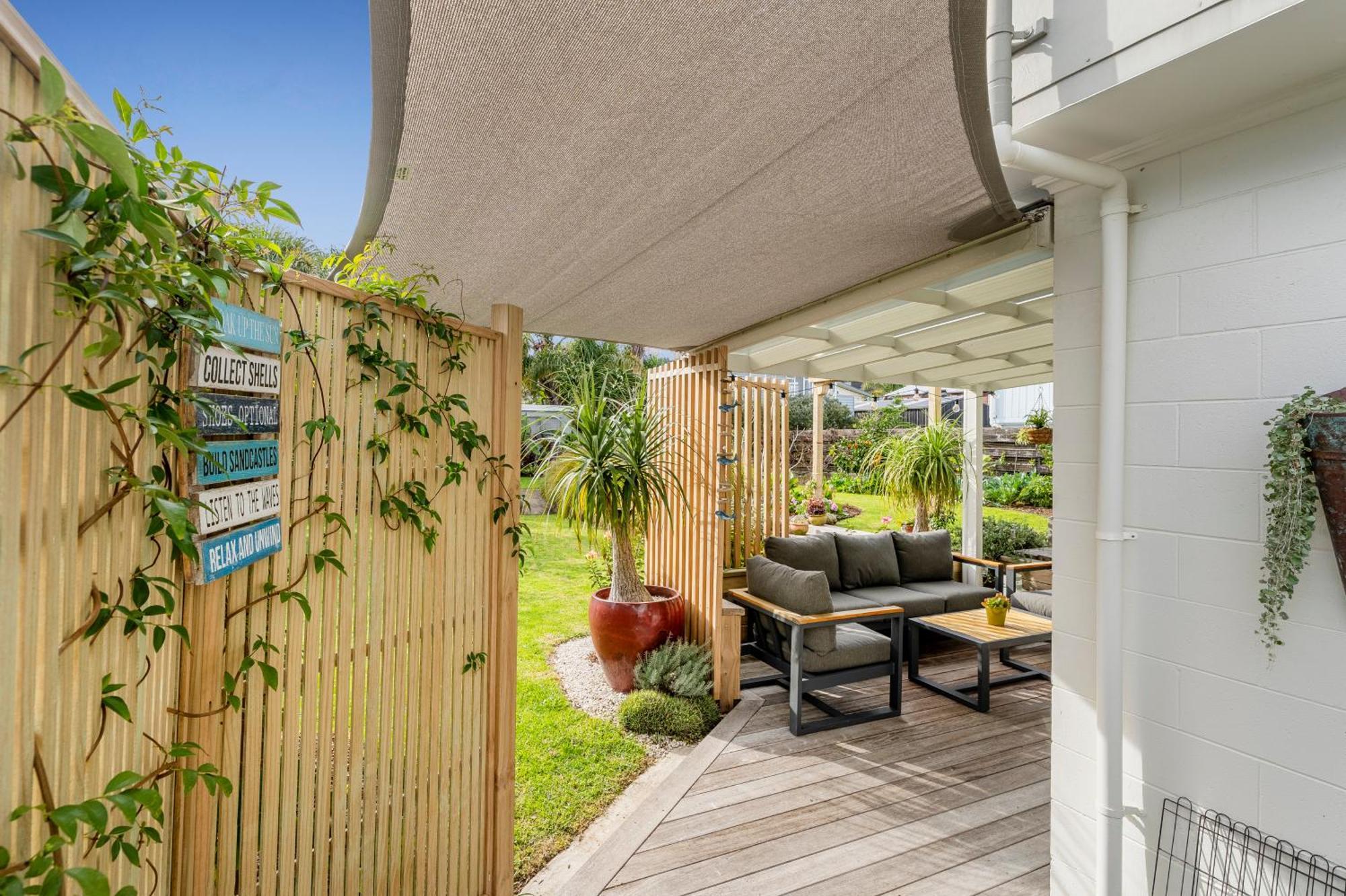 Coast Awhile - Whangamata Holiday Home Exterior photo